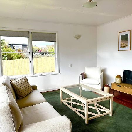 Serene Lake Taupo Abode Экстерьер фото